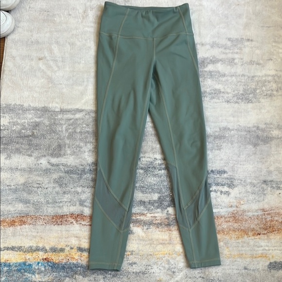 Athleta Green Leggings - Picture 1 of 5